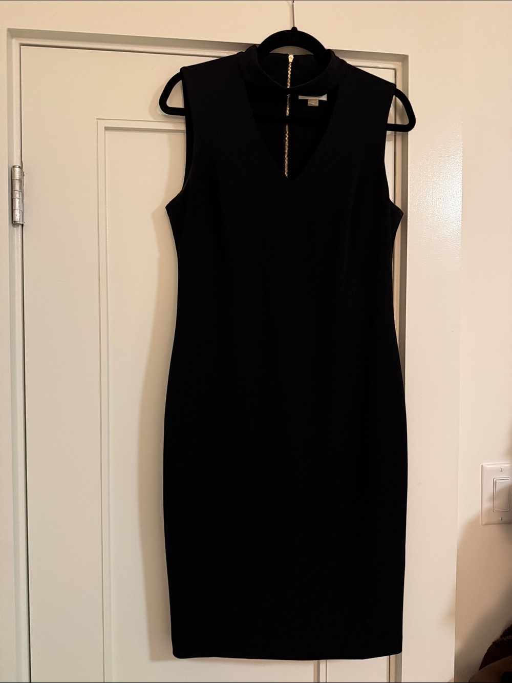 Calvin Klein Black Sleeveless Midi Sheath Dress